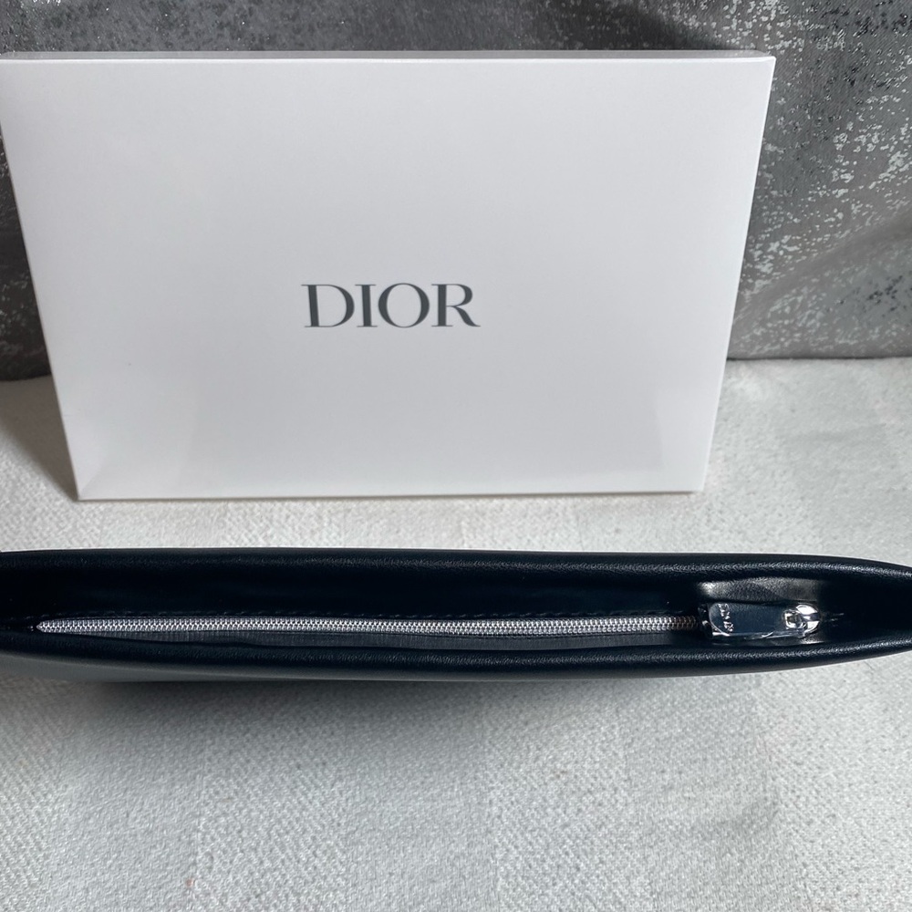 Dior Black Cosmetic Case - Picture 5 of 7